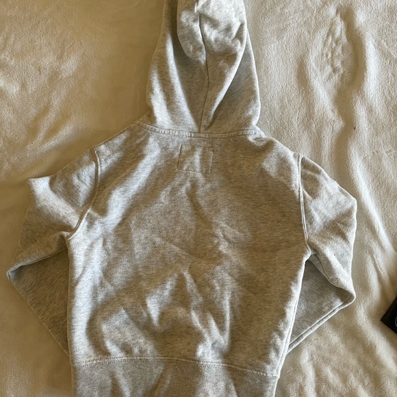 cropped zip-up sweater - Picture 2 of 2